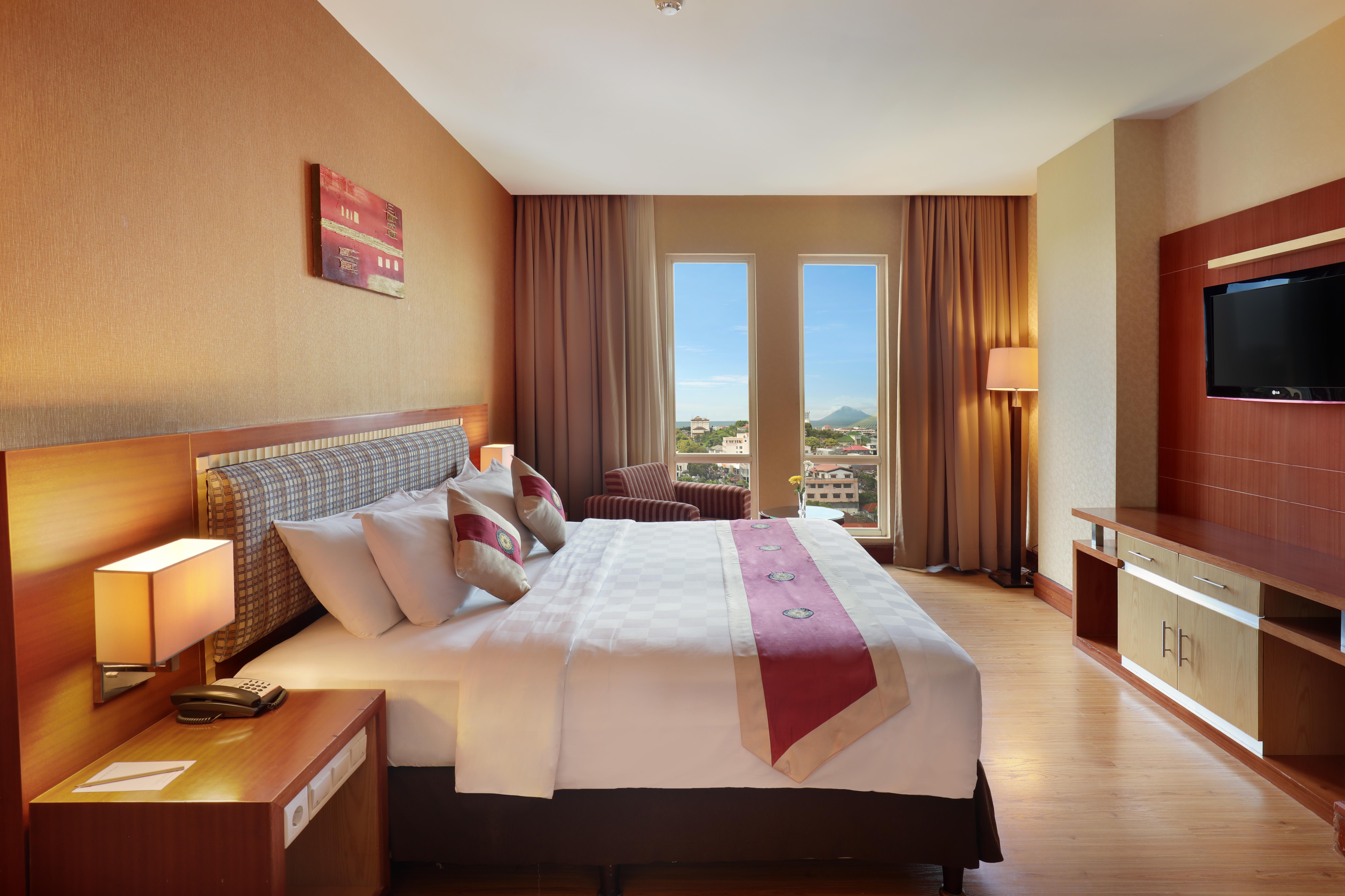 Swiss-Belhotel Maleosan Manado Exterior foto