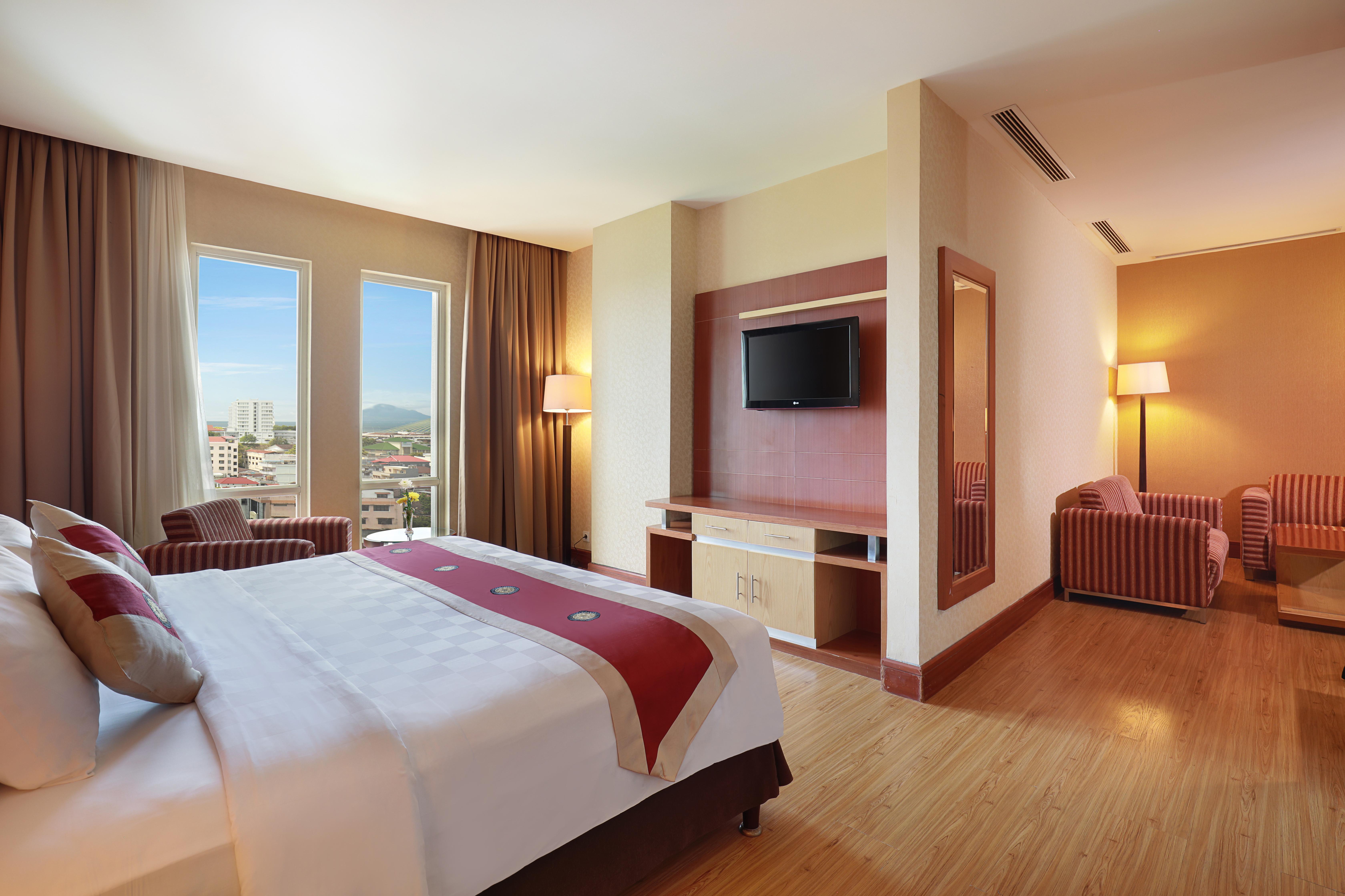 Swiss-Belhotel Maleosan Manado Exterior foto