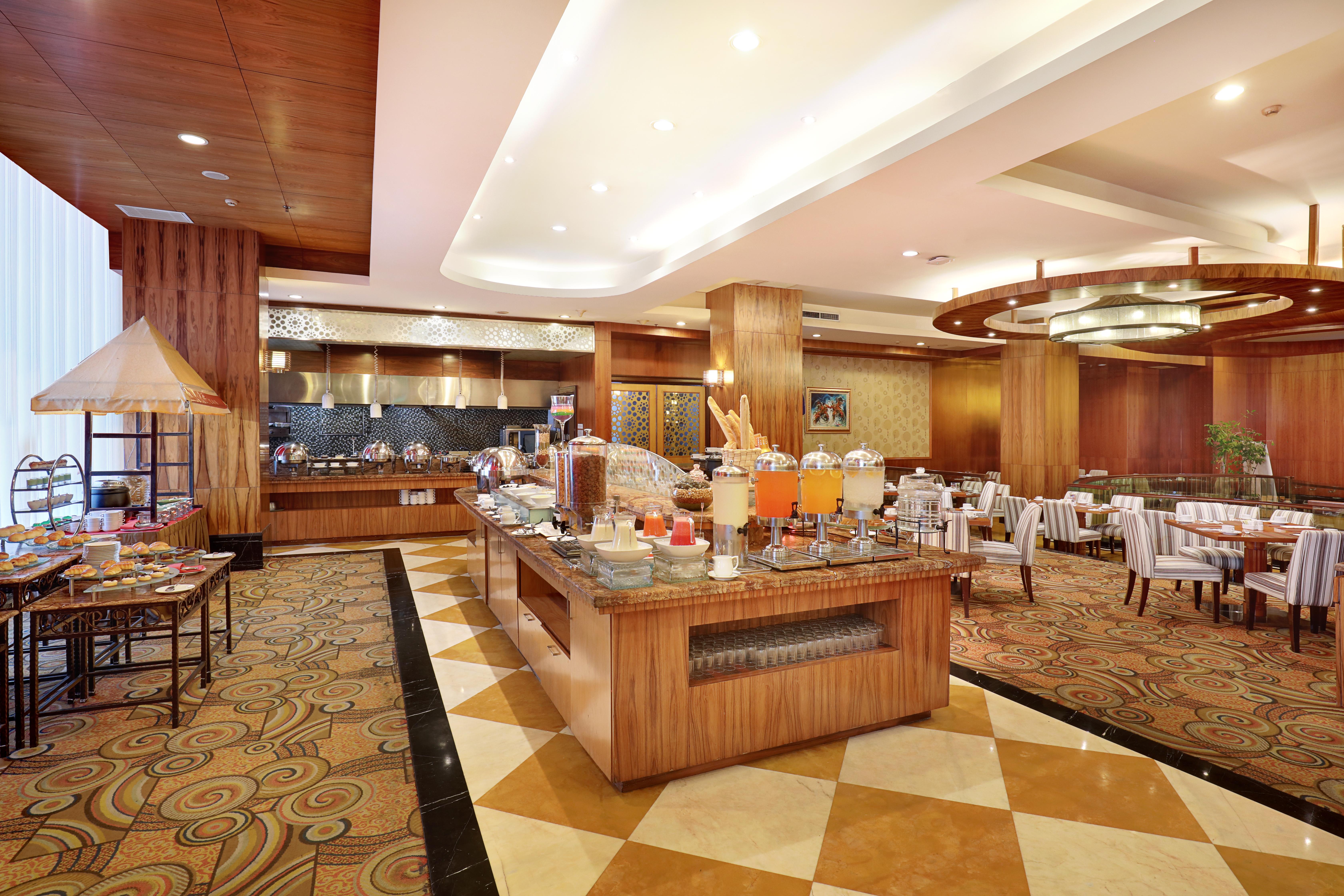Swiss-Belhotel Maleosan Manado Exterior foto